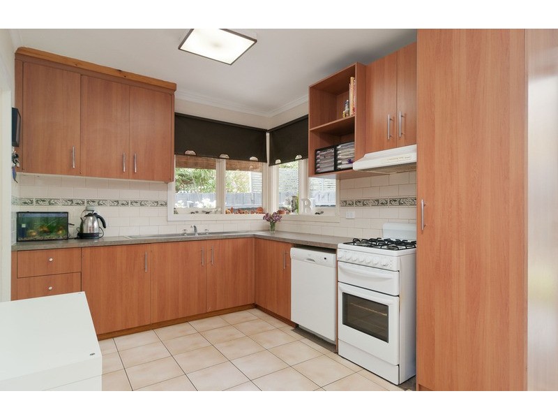 1/22 Broughton Avenue, Croydon VIC 3136