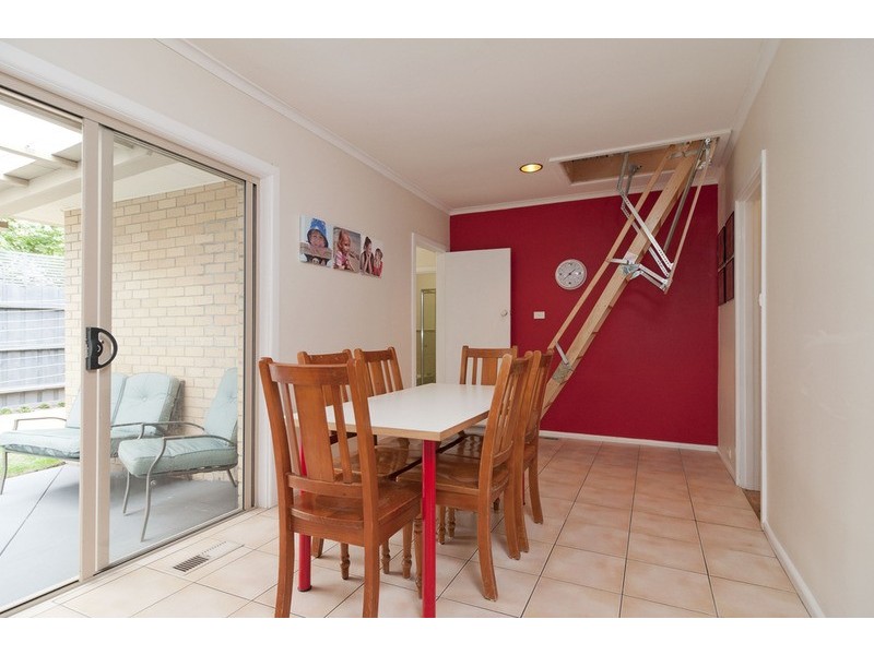 1/22 Broughton Avenue, Croydon VIC 3136