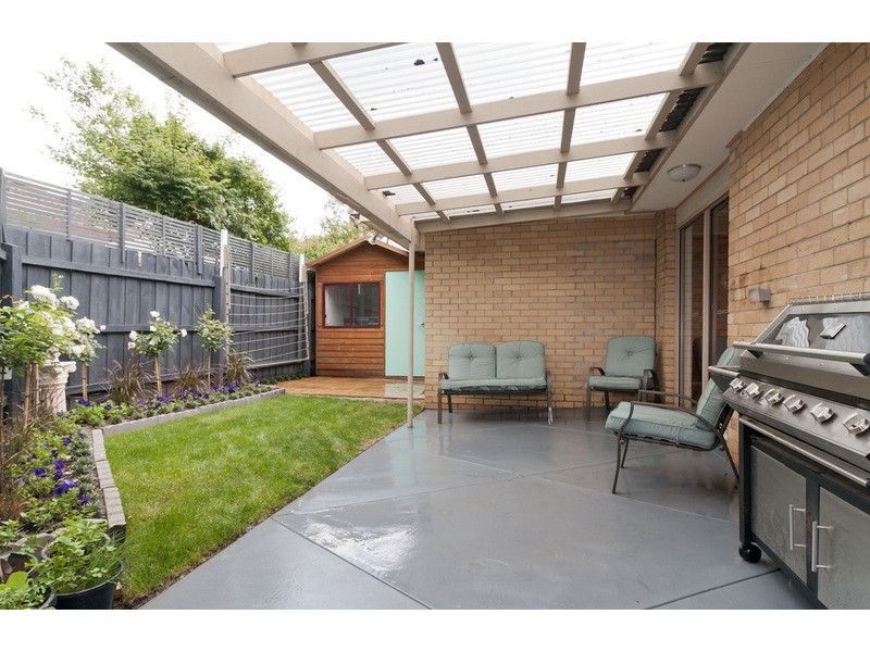 1/22 Broughton Avenue, Croydon VIC 3136