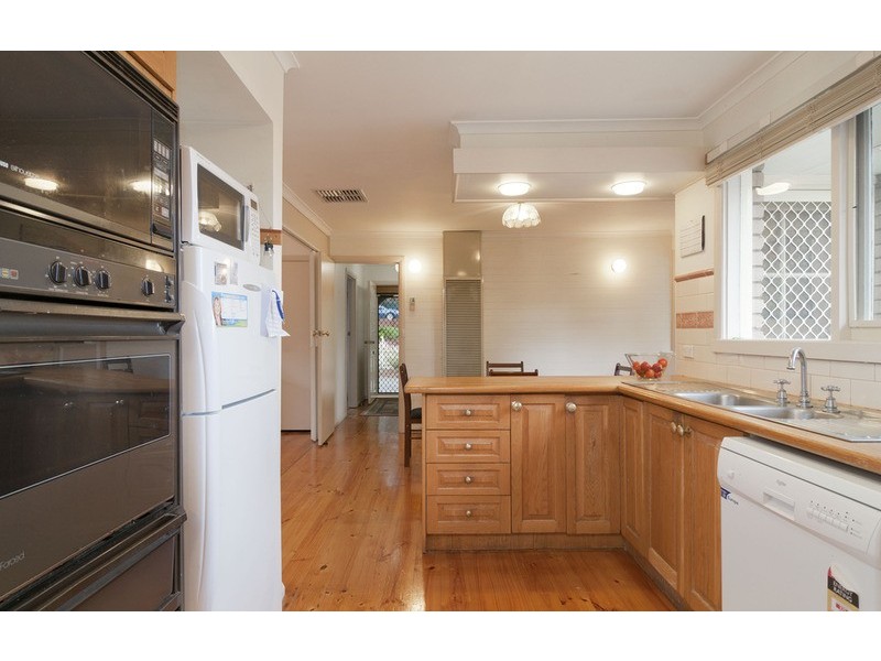 43 Meadowlark Lane, Mooroolbark VIC 3138