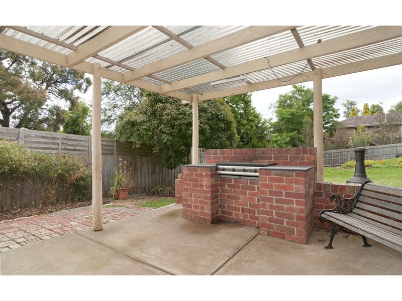 43 Meadowlark Lane, Mooroolbark VIC 3138