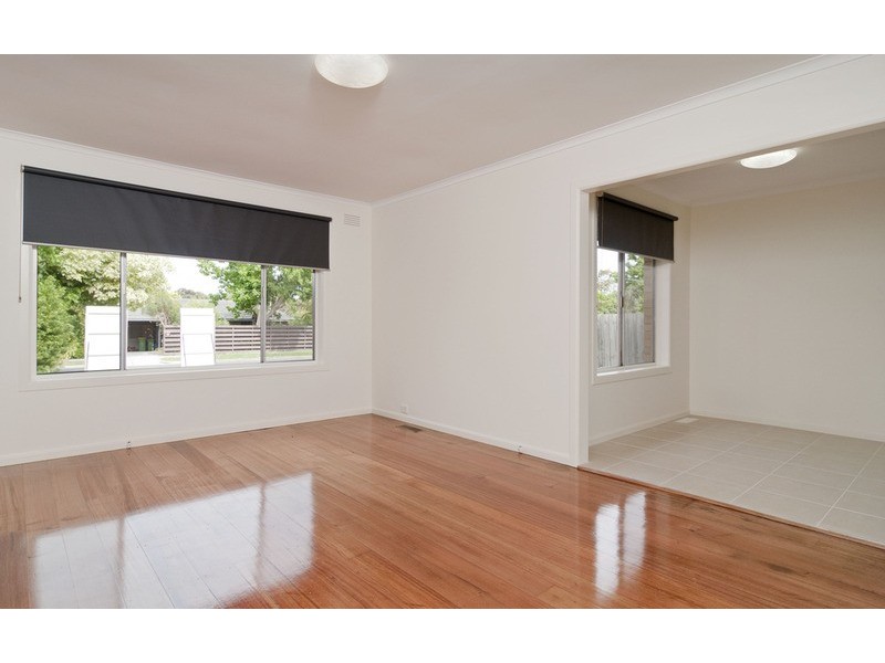 18 Blackburn Road, Mooroolbark VIC 3138
