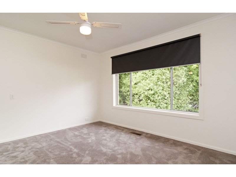 18 Blackburn Road, Mooroolbark VIC 3138