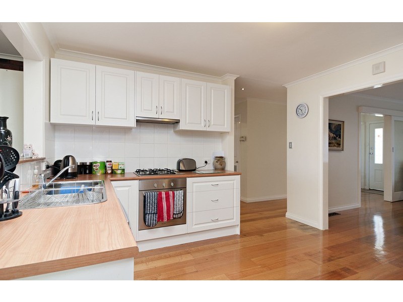 1/17 Wimbledon Court, Mooroolbark VIC 3138