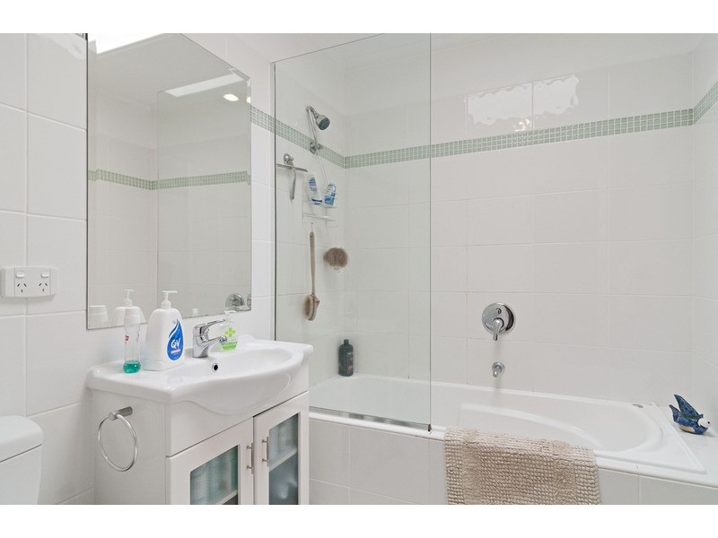 1/17 Wimbledon Court, Mooroolbark VIC 3138