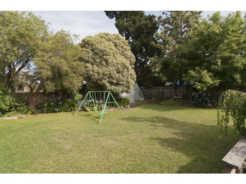 6 Landstrom Crescent, Kilsyth VIC 3137