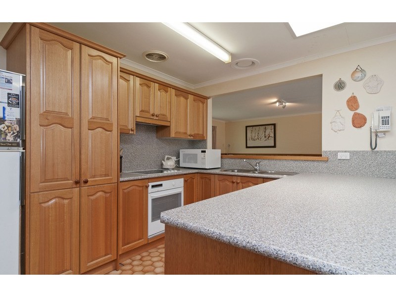 5 David Drive, Mooroolbark VIC 3138