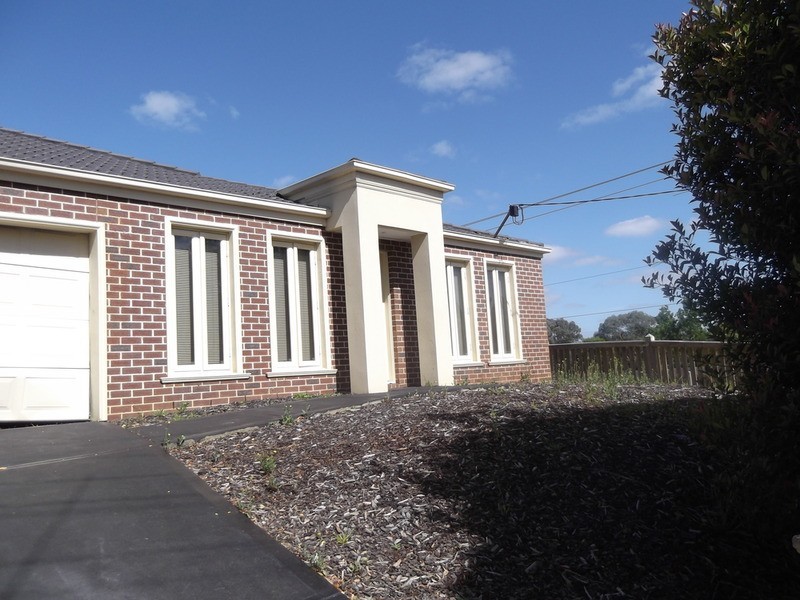 41  Pembroke Road, Mooroolbark VIC 3138