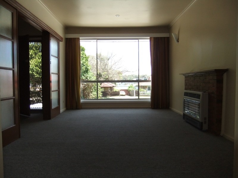 103 New  Street, Ringwood VIC 3134