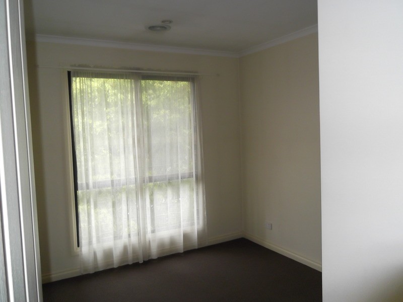 2/26 Ervin Road, Kilsyth VIC 3137