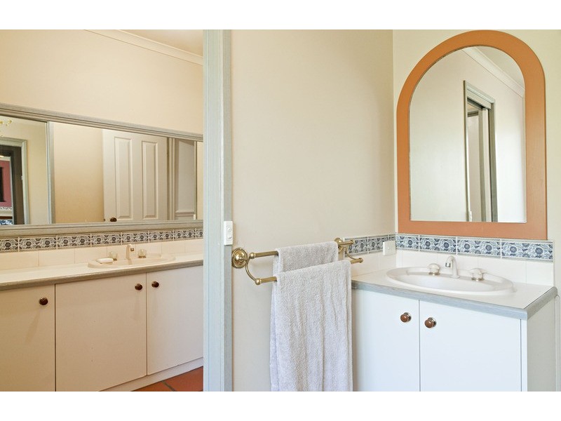 Chirnside Park VIC 3116