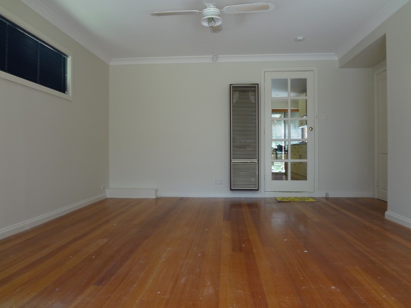 43 Felix Grove, Mooroolbark VIC 3138
