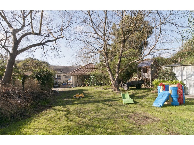 17 Hansen Road, Kilsyth VIC 3137