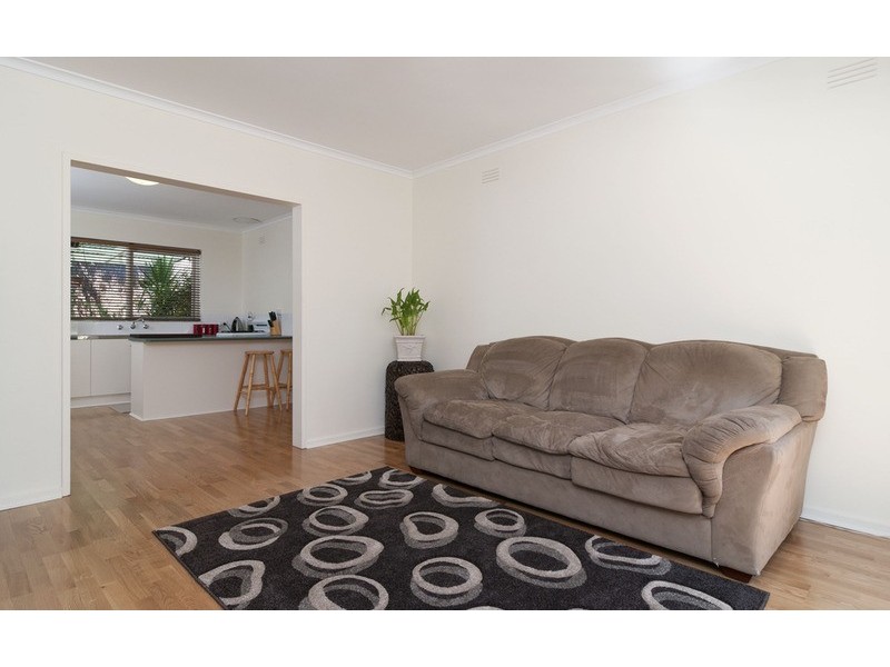 2/62 Surrey Road East, Croydon VIC 3136