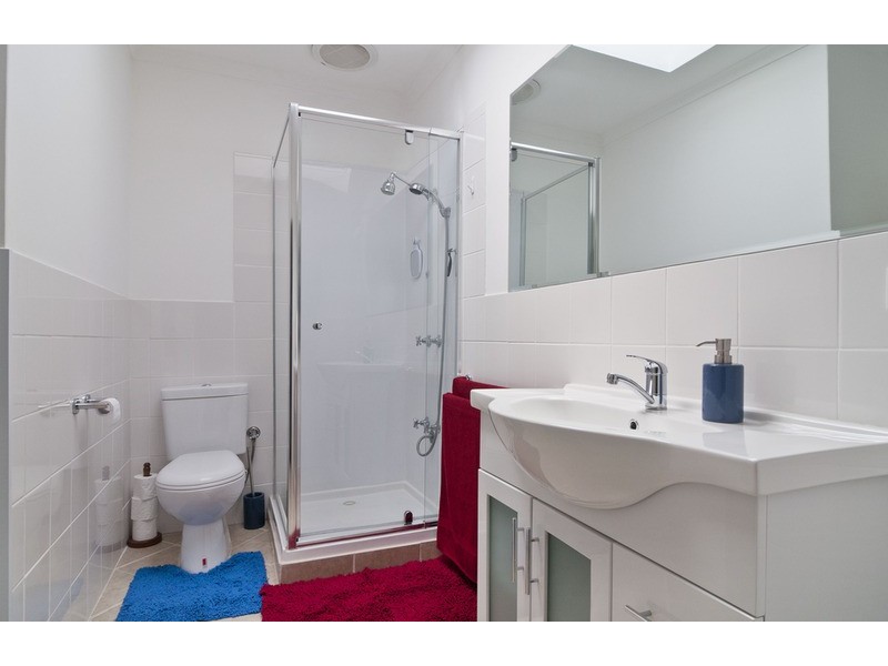 2/62 Surrey Road East, Croydon VIC 3136