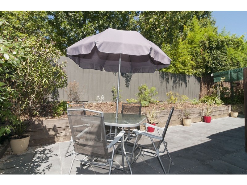 2/62 Surrey Road East, Croydon VIC 3136