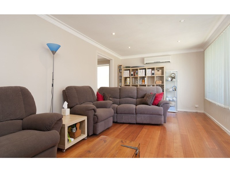 59 Longfellow Avenue, Mooroolbark VIC 3138