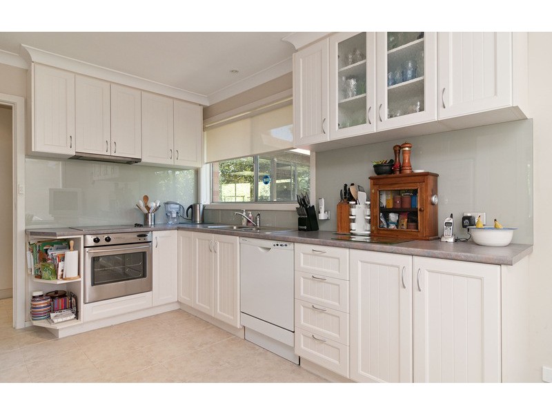 59 Longfellow Avenue, Mooroolbark VIC 3138