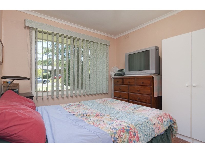 59 Longfellow Avenue, Mooroolbark VIC 3138
