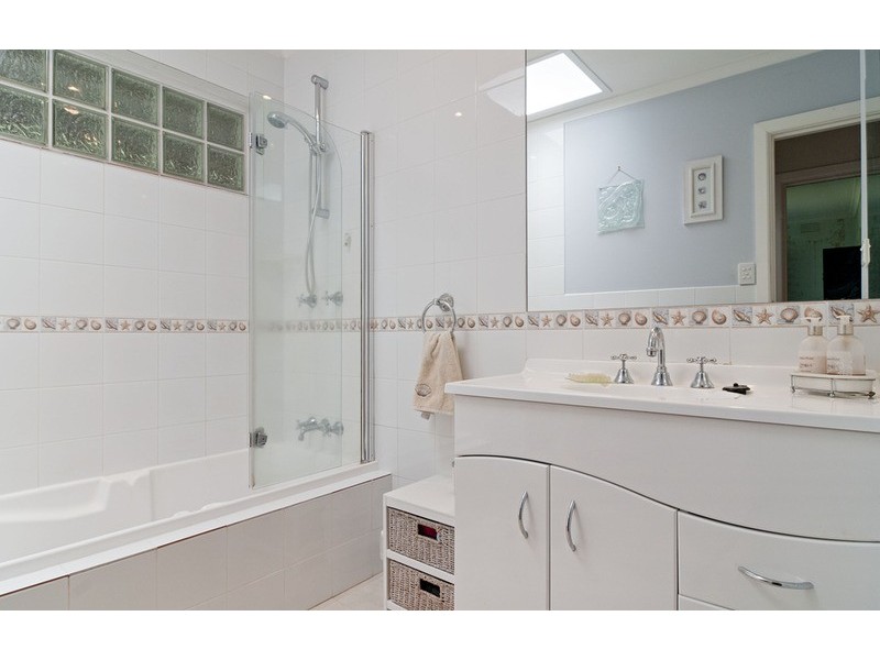 59 Longfellow Avenue, Mooroolbark VIC 3138
