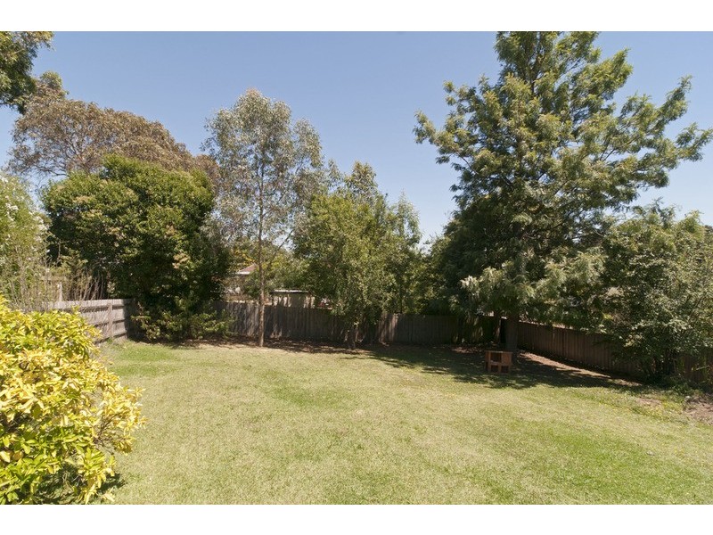 59 Longfellow Avenue, Mooroolbark VIC 3138