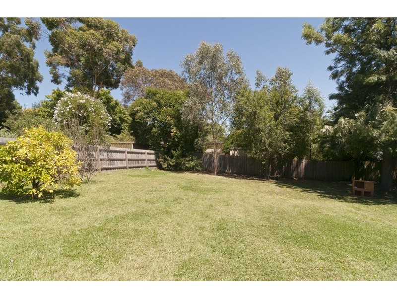 59 Longfellow Avenue, Mooroolbark VIC 3138
