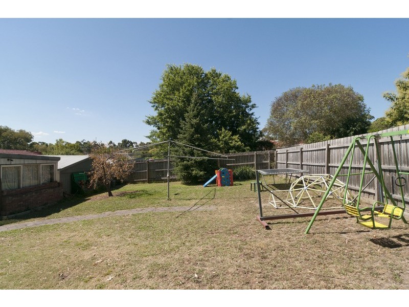 24 Monomeith Street, Mooroolbark VIC 3138