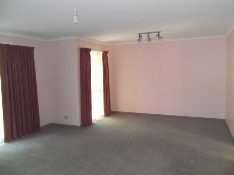 23 Blaxland Court, Mooroolbark VIC 3138