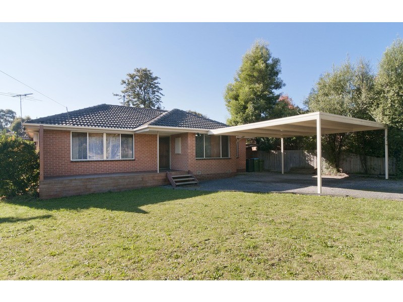 29 Cameron Road, Croydon VIC 3136