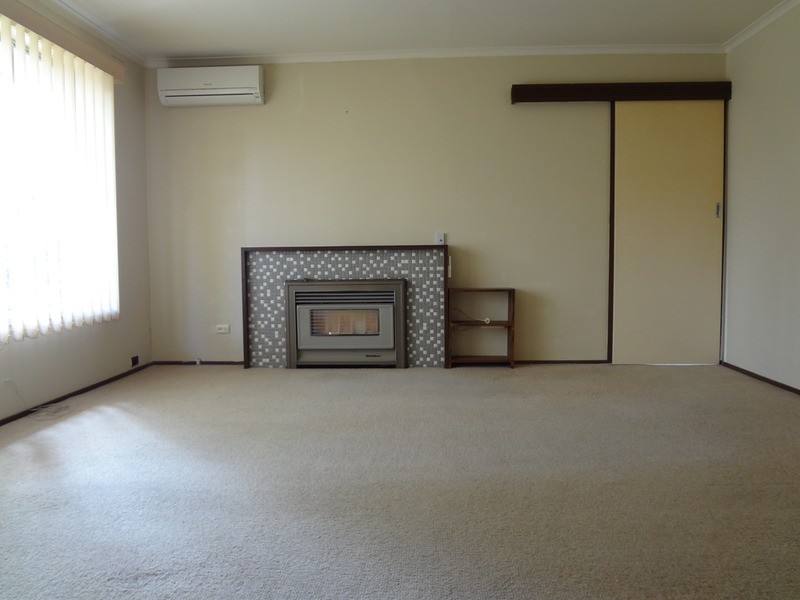 130 Lomond Avenue, Kilsyth VIC 3137