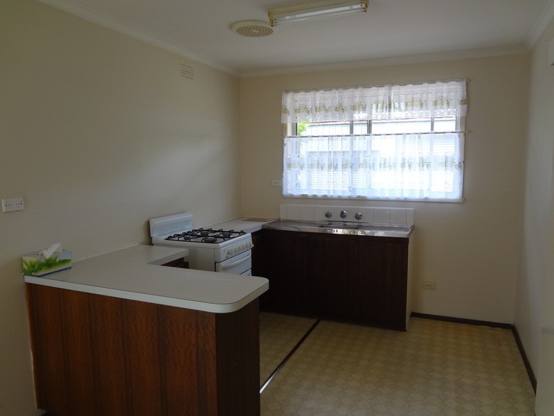 130 Lomond Avenue, Kilsyth VIC 3137