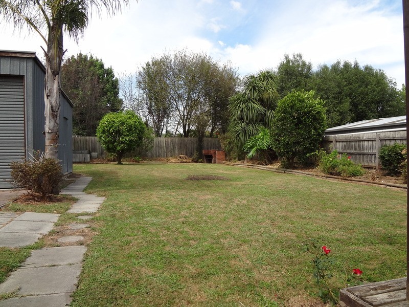 130 Lomond Avenue, Kilsyth VIC 3137