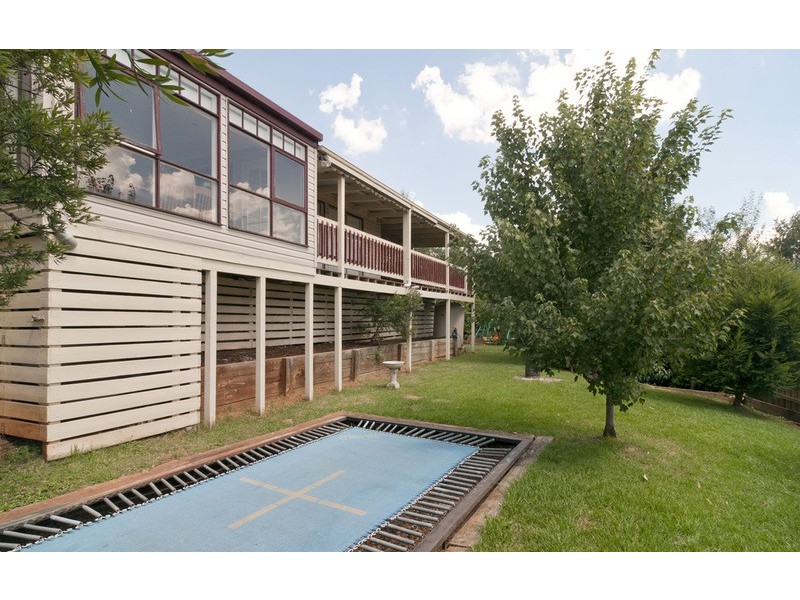 8 Wembley Close, Mooroolbark VIC 3138