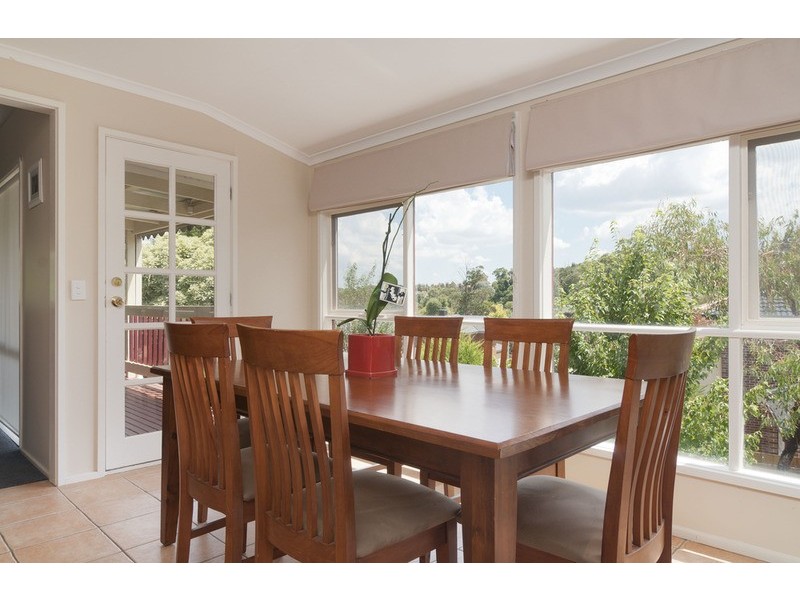 8 Wembley Close, Mooroolbark VIC 3138