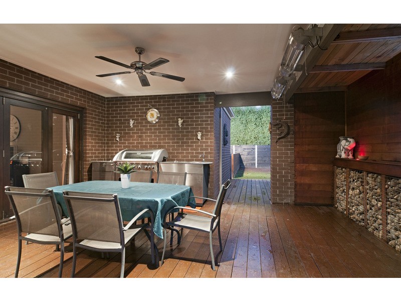 35 Larbert Road, Mooroolbark VIC 3138