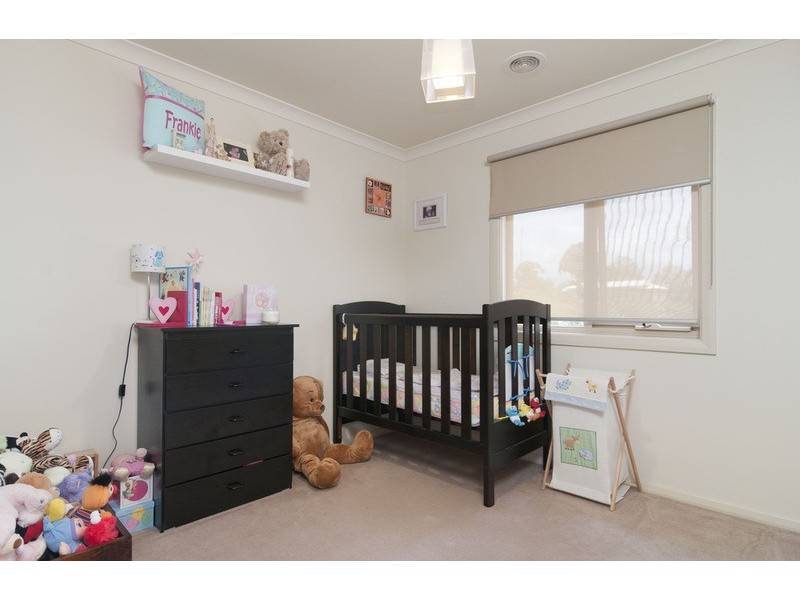 1 Peter Court, Mooroolbark VIC 3138