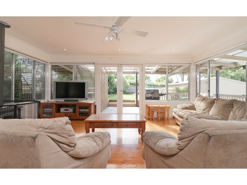 142 Hayrick Lane, Mooroolbark VIC 3138