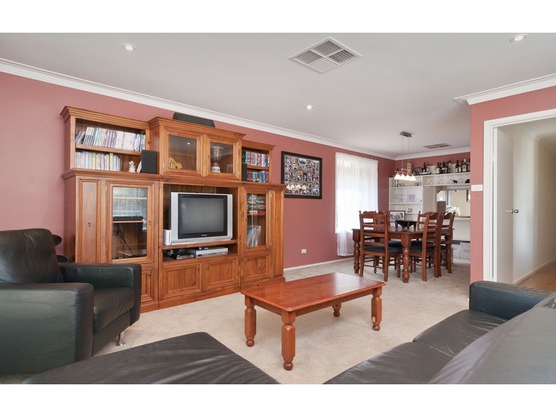 142 Hayrick Lane, Mooroolbark VIC 3138