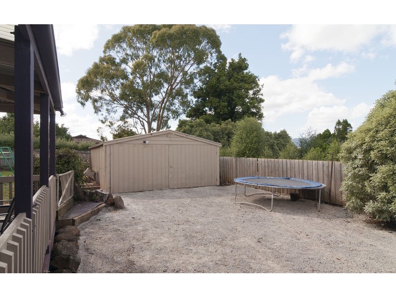 142 Hayrick Lane, Mooroolbark VIC 3138