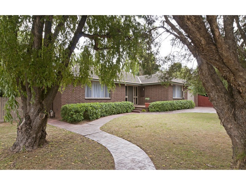91 Bellara  Drive, Mooroolbark VIC 3138