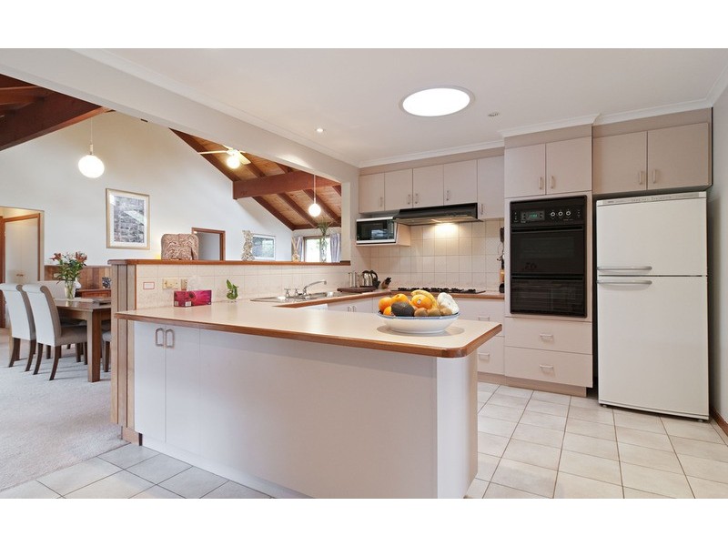 91 Bellara  Drive, Mooroolbark VIC 3138