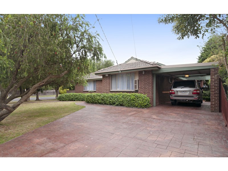 91 Bellara  Drive, Mooroolbark VIC 3138