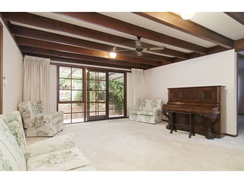 31 Mount View Parade, Mooroolbark VIC 3138