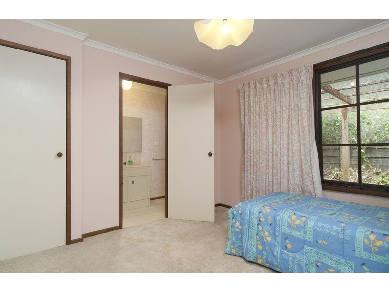 31 Mount View Parade, Mooroolbark VIC 3138