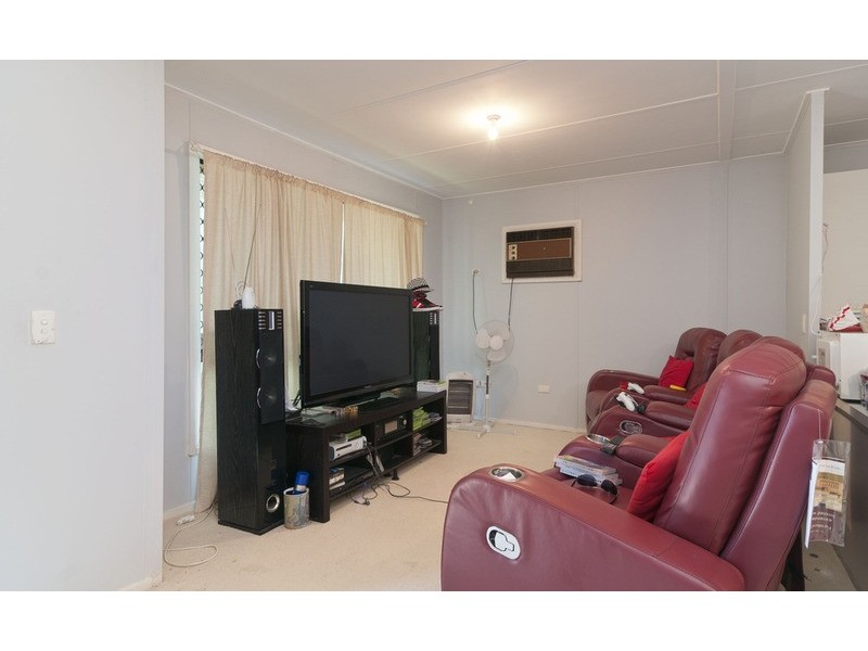 4 Nambour Drive, Mooroolbark VIC 3138