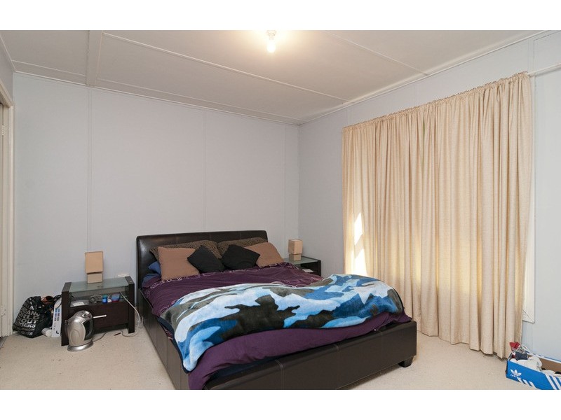 4 Nambour Drive, Mooroolbark VIC 3138