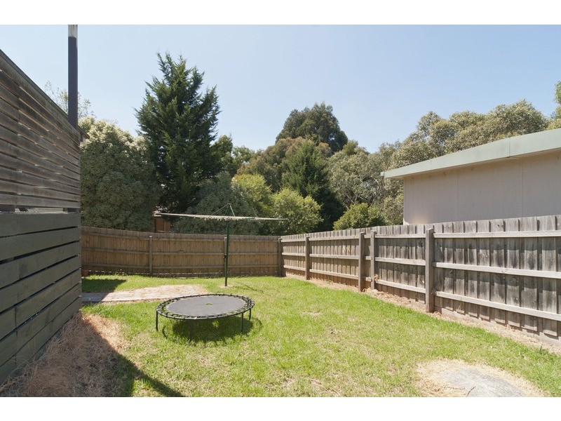 4 Nambour Drive, Mooroolbark VIC 3138