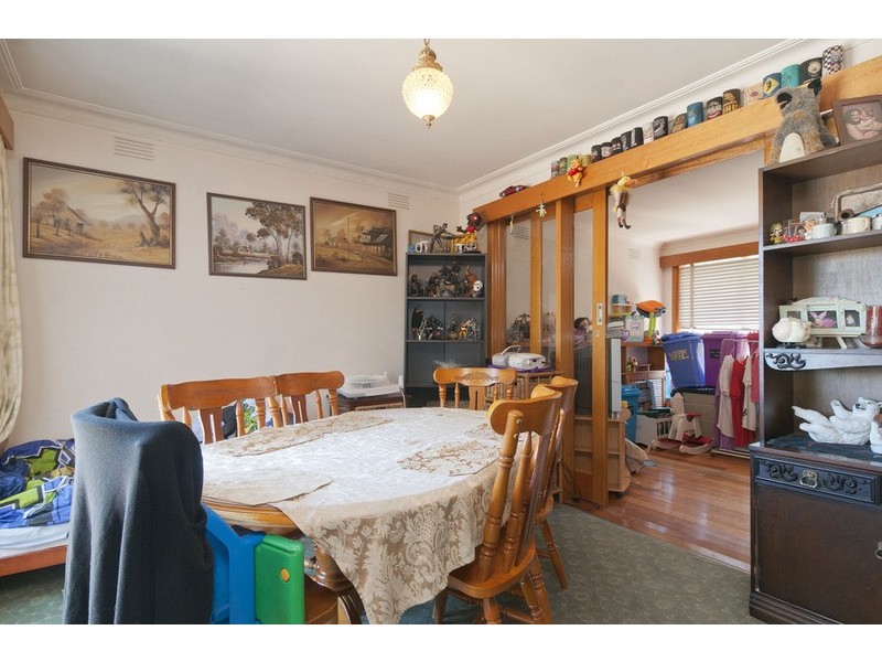 35 Sweetland  Road, Mooroolbark VIC 3138
