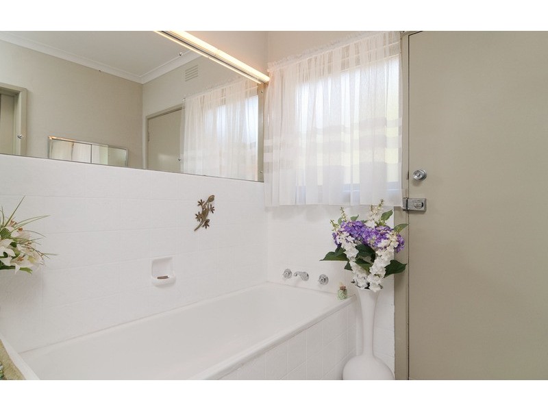 49 St Andrews Drive, Chirnside Park VIC 3116