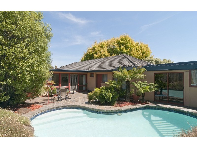 49 St Andrews Drive, Chirnside Park VIC 3116